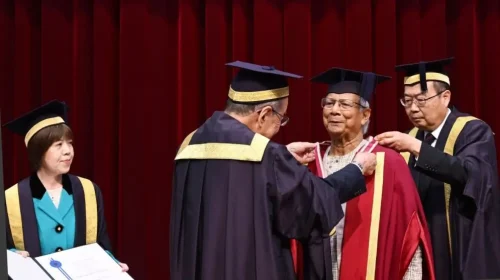 প্রধান উপদেষ্টাকে সম্মানসূচক ডক্টরেট ডিগ্রি জাপানের বিশ্ববিদ্যালয়ের!