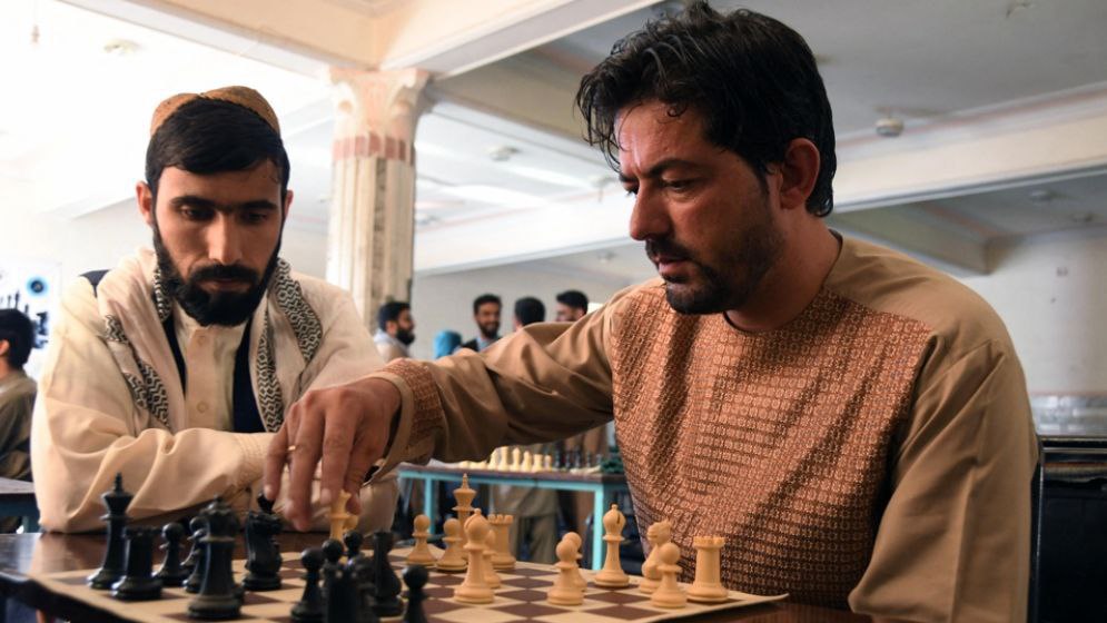 ইসলামী আমিরাত আফগানিস্তানে দাবা খেলা নিষিদ্ধ করেছে তালেবান সরকার।
