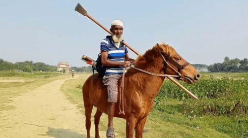 বিনা পারিশ্রমিকে ৩ হাজার ৫৭টি কবর খনন করা মনু মিয়া আর নেই।