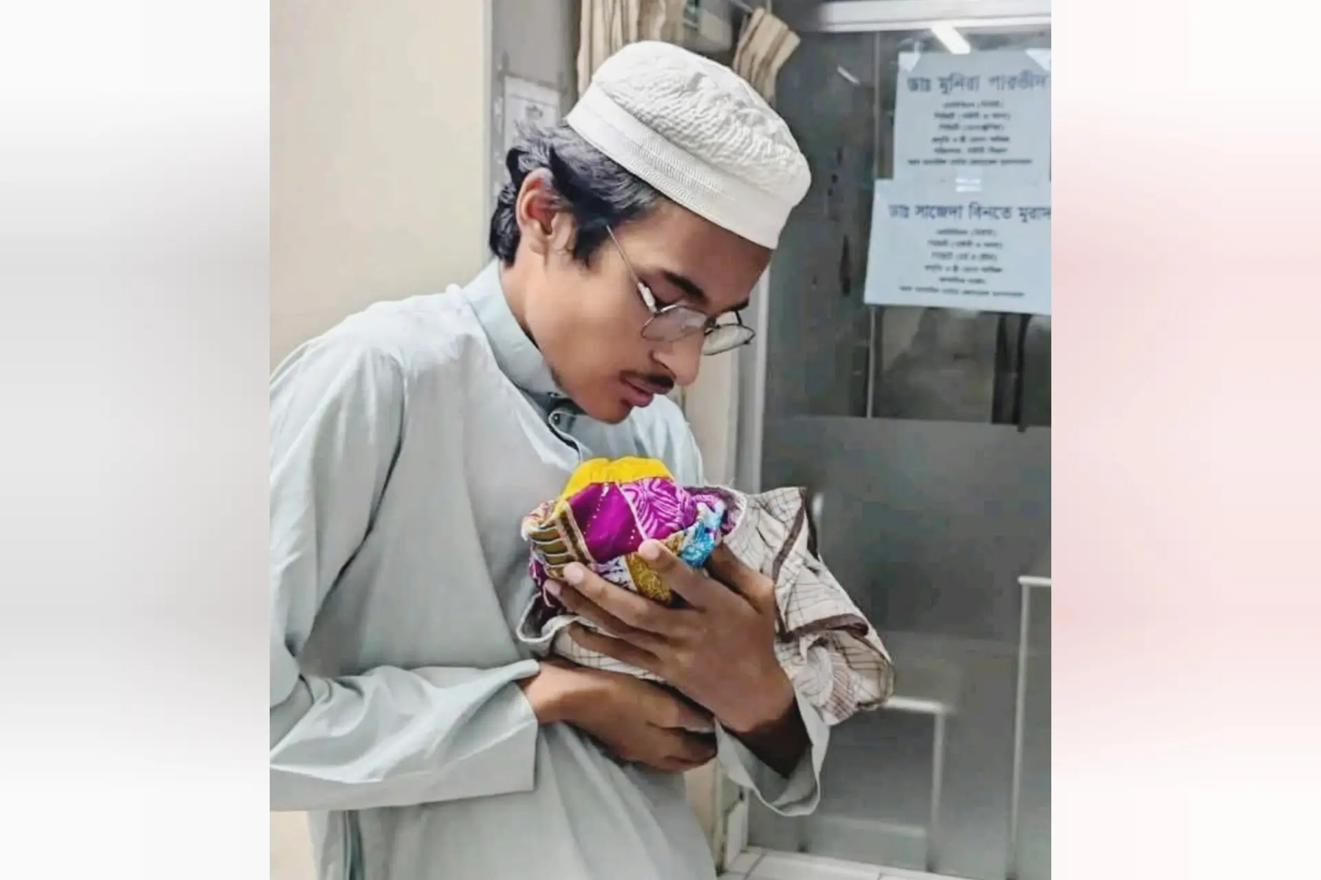 ১৯ বছর বয়সেই বাবা, সন্তানের ছবি নিয়ে ভাইরাল কে এই মাদ্রাসা ছাত্র