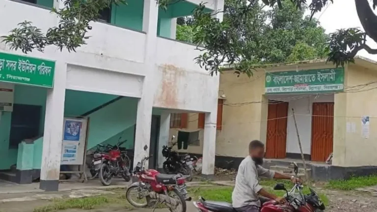 সরকারি ভবনে জামায়াতের কার্যালয়, দখল করেনি বলে দাবি জামাতের!