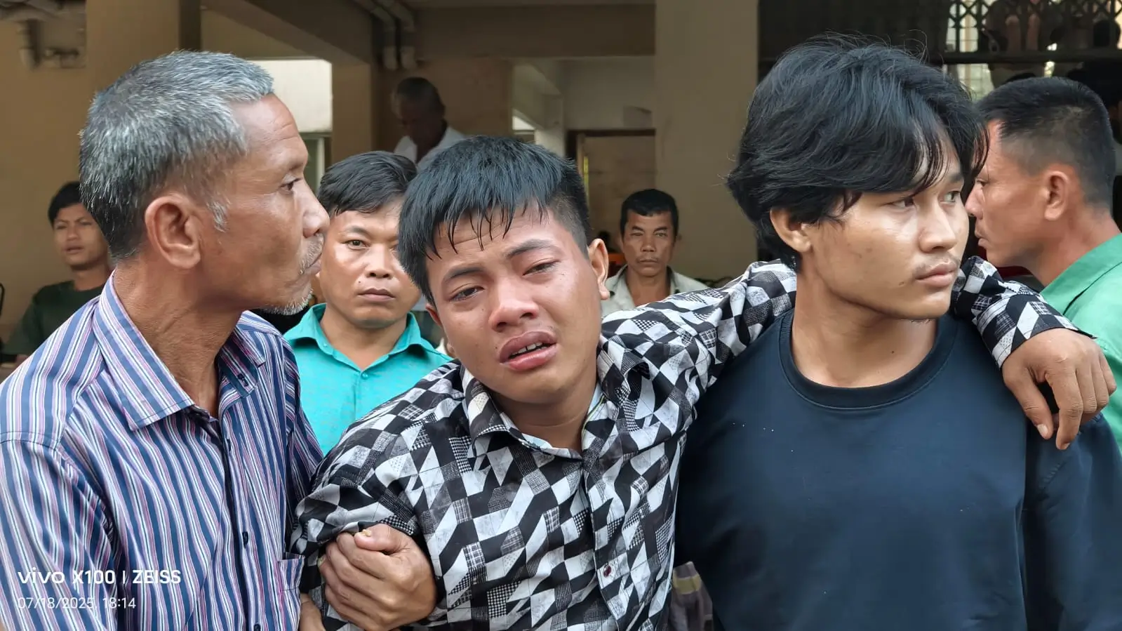 টেকনাফে পাহাড়ি ঢালার ভিতর সিএনজি চালক অপহরণ, মুক্তিপণ দাবি