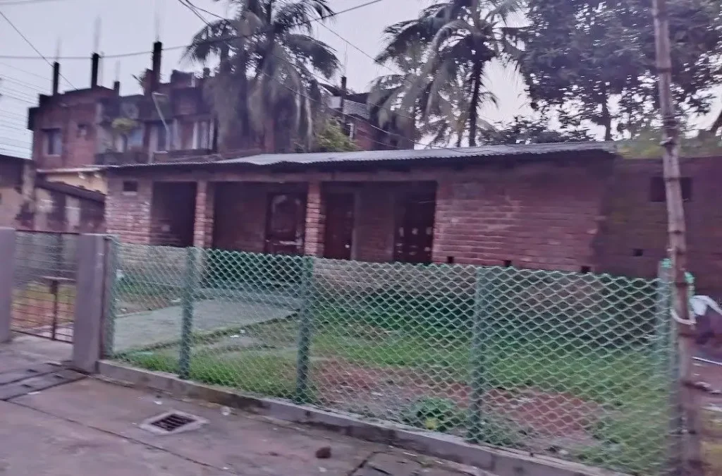 রায়পাড়ায় আওয়ামীলীগ ক্লাব এখন বিএনপি অফিস