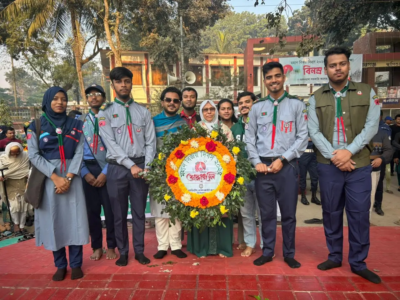 বিজয় দিবস উপলক্ষে প্যাডিংটন ওপেন স্কাউট গ্রুপের পুষ্পস্তবক অর্পণ