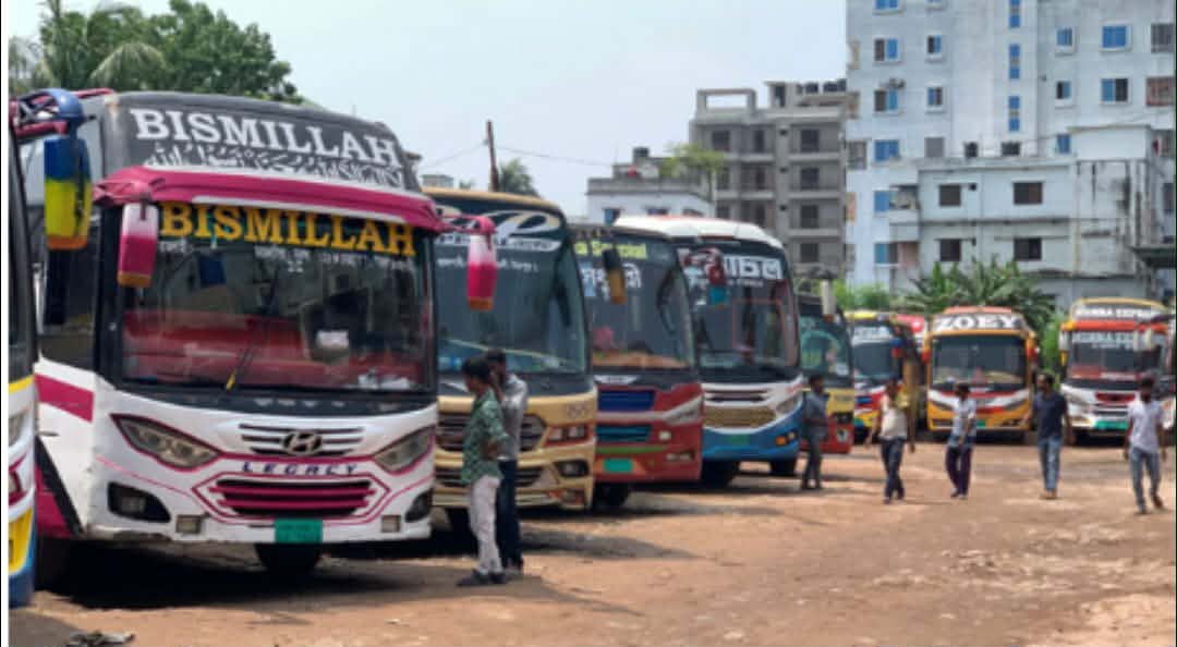 রাজশাহী শ্রমিক ইউনিয়নের দ্বন্দ্বে বাস চলাচল বন্ধ, বিপাকে সাধারণ যাত্রীরা