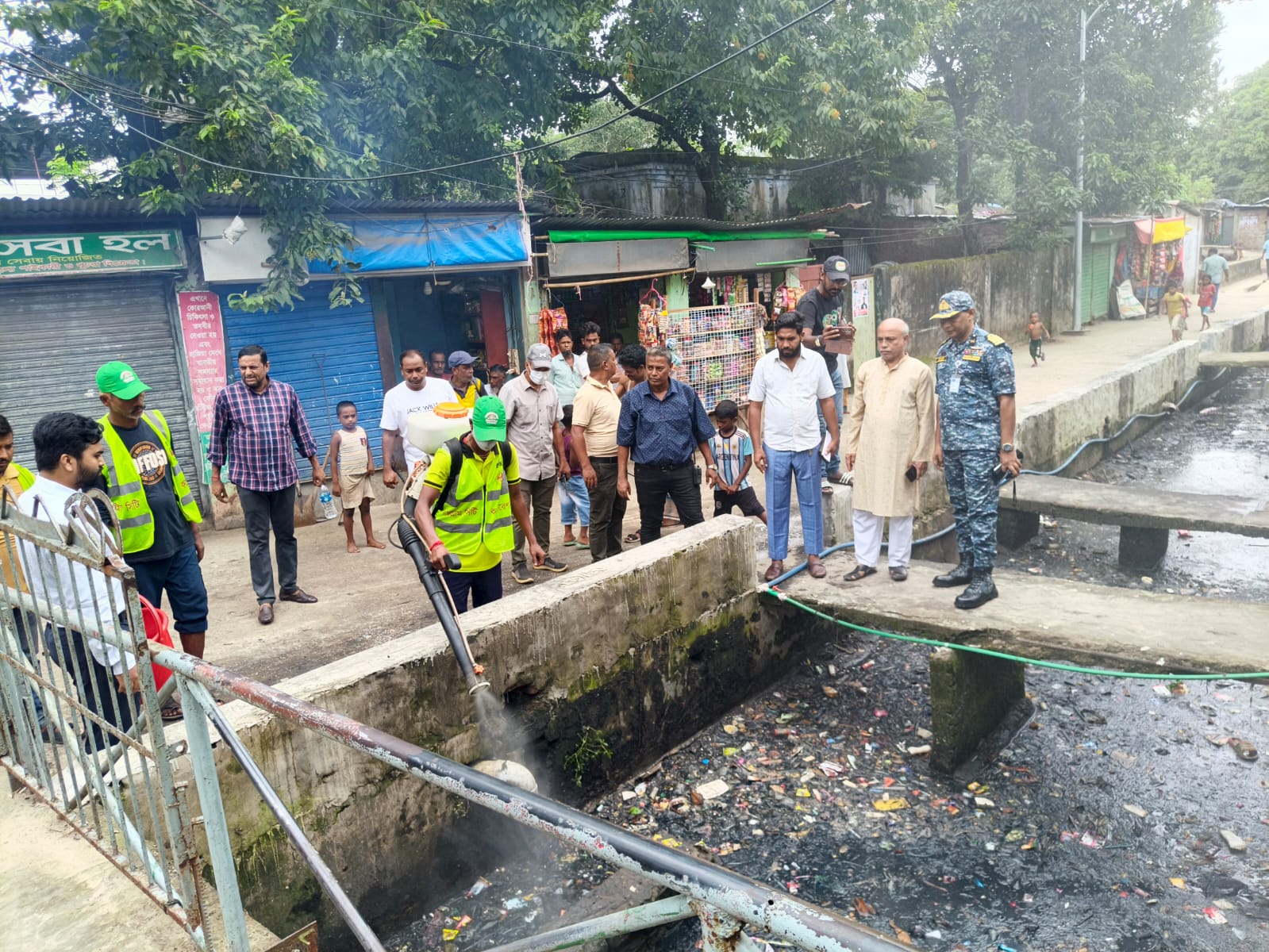 ডেঙ্গু প্রতিরোধে তিন ওয়ার্ডে চসিকের ক্রাশ প্রোগ্রাম