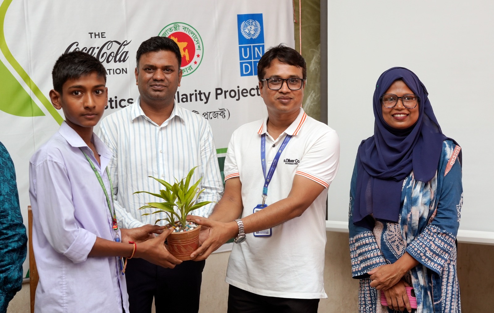 ইউএনডিপির উদ্যোগে প্লাস্টিক দূষণ রোধে চট্টগ্রামের দুই শিক্ষাপ্রতিষ্ঠানে কার্যক্রম
